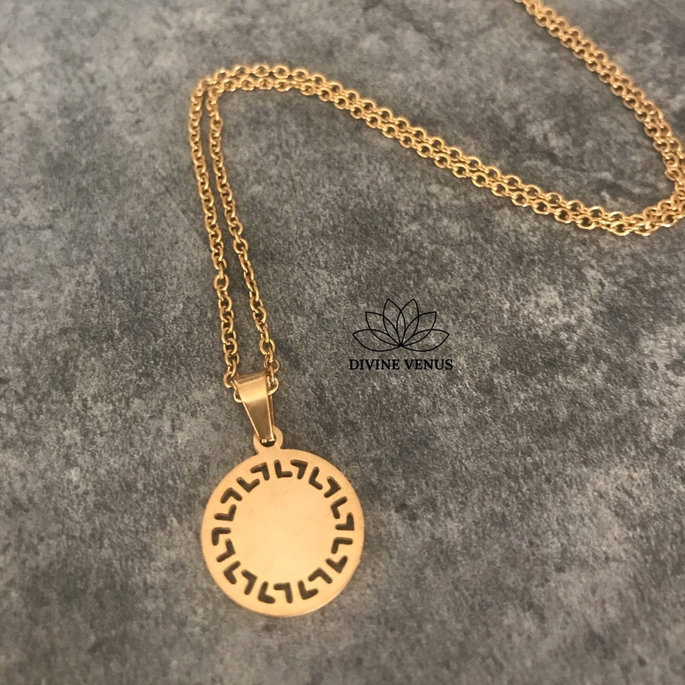 Evil Eye Necklace - Gold Plated Stainless Steel - Picture 7 of 8
